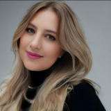 Andrea Ayala