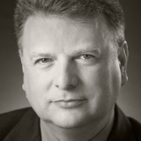 Dr. Inon Schenker