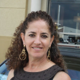 Carmina Leal